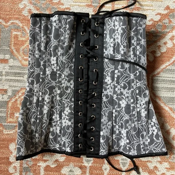 Orchard Corset Underbust CS 426 Lace overlay on satin size 22 - Picture 2 of 9
